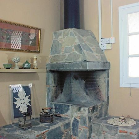 Laoni Guest House In Moutoullas, Marathasa Limassol Bagian luar foto