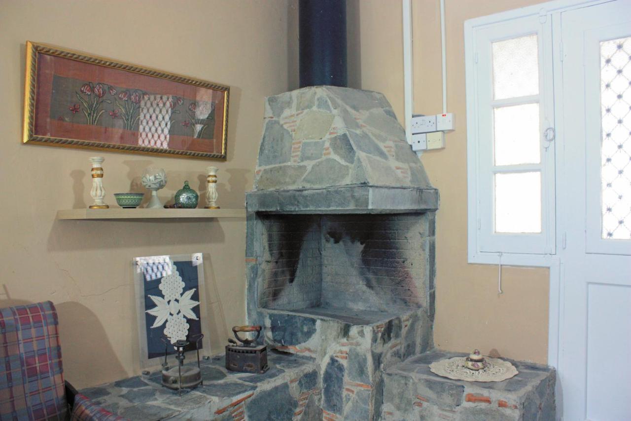 Laoni Guest House In Moutoullas, Marathasa Limassol Bagian luar foto