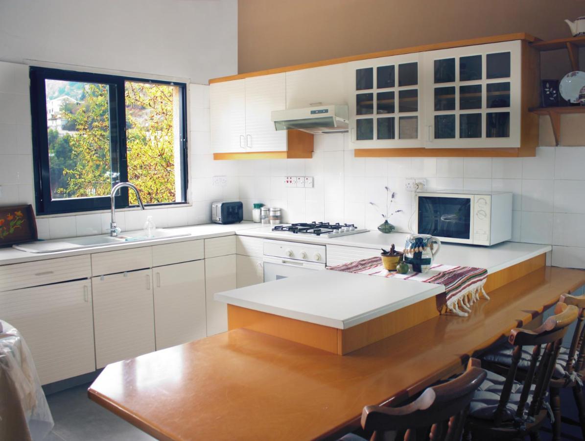 Laoni Guest House In Moutoullas, Marathasa Limassol Bagian luar foto